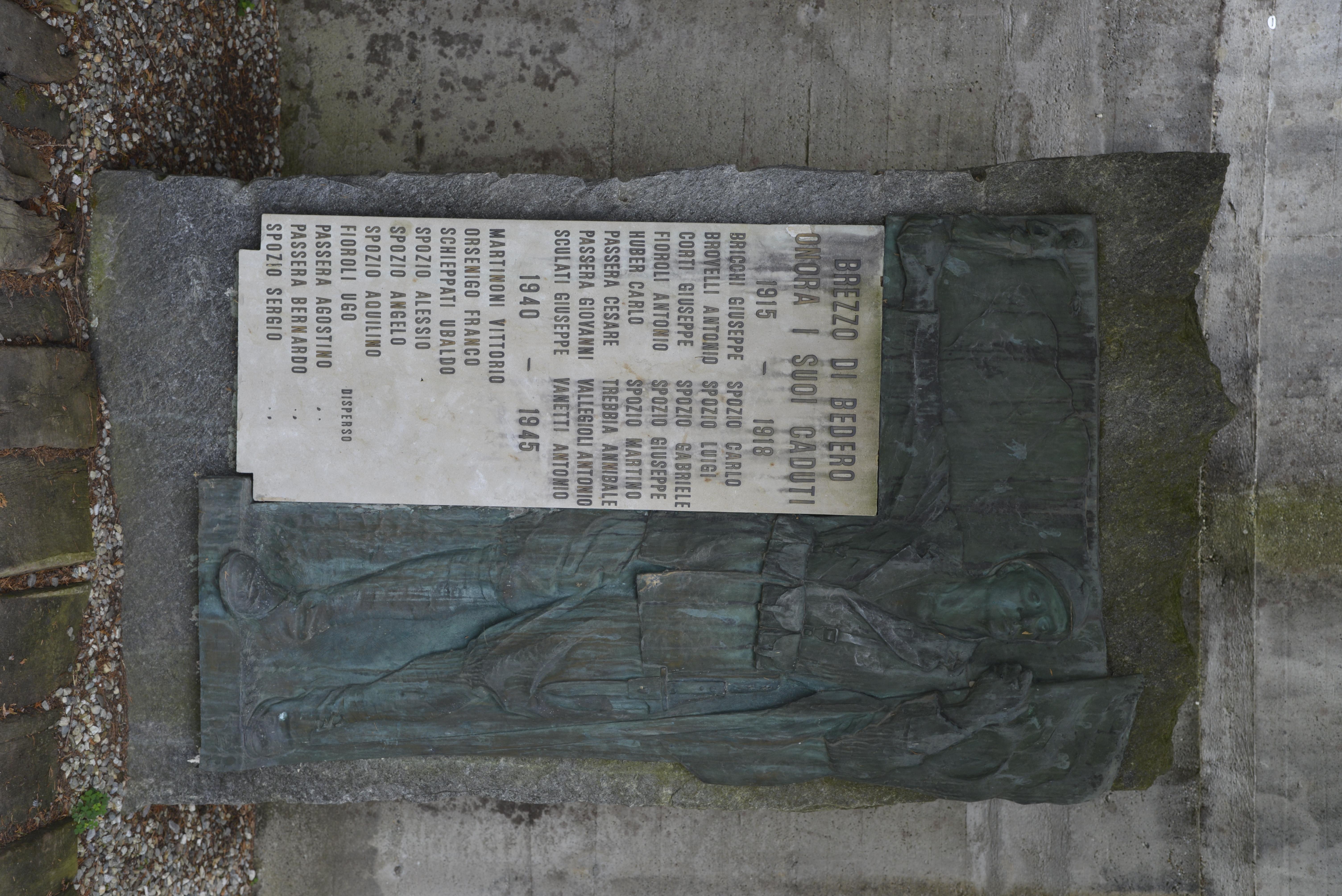 Monumento ai Caduti di Brezzo di Bedero