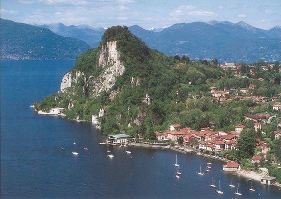 Lungolago di Caldè